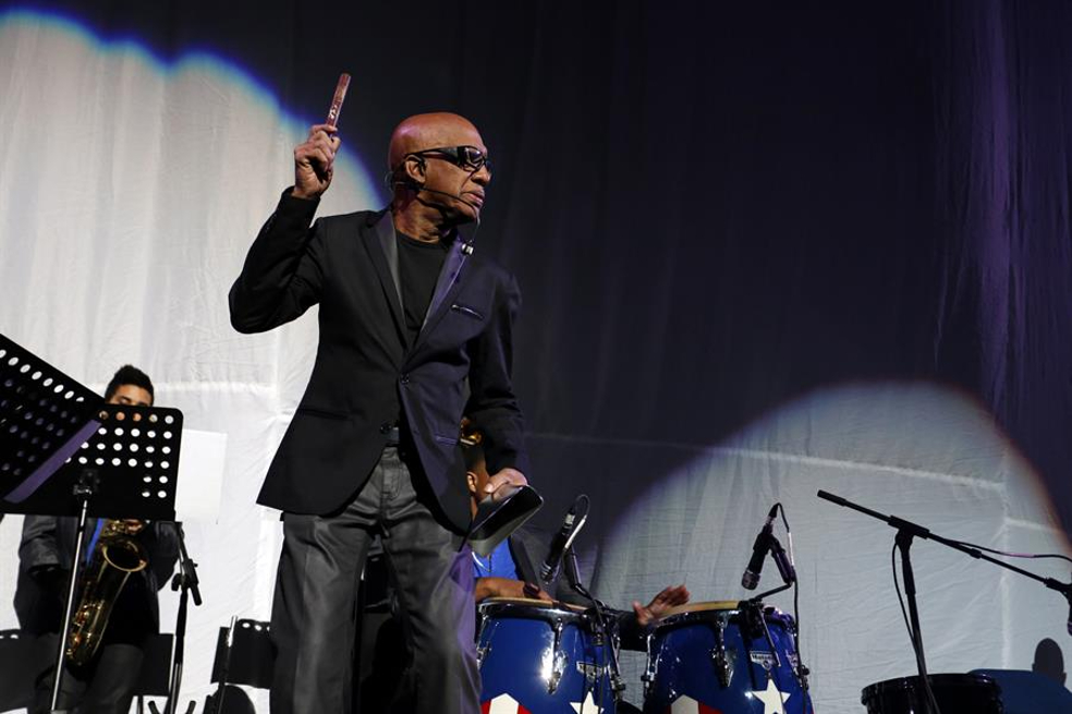 Falleció Roberto Roena, leyenda de la salsa