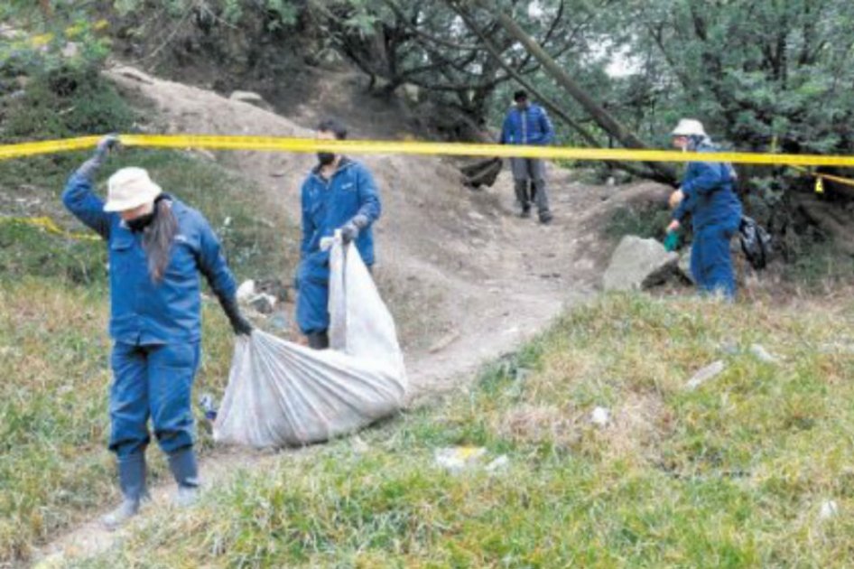 Las autoridades hallaron 11 cadáveres cerca del sitio donde vivía Fredy Valencia. / Luis Ángel