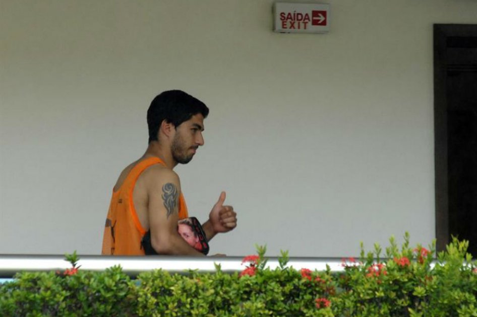 Continúan los problemas para Luis Suárez