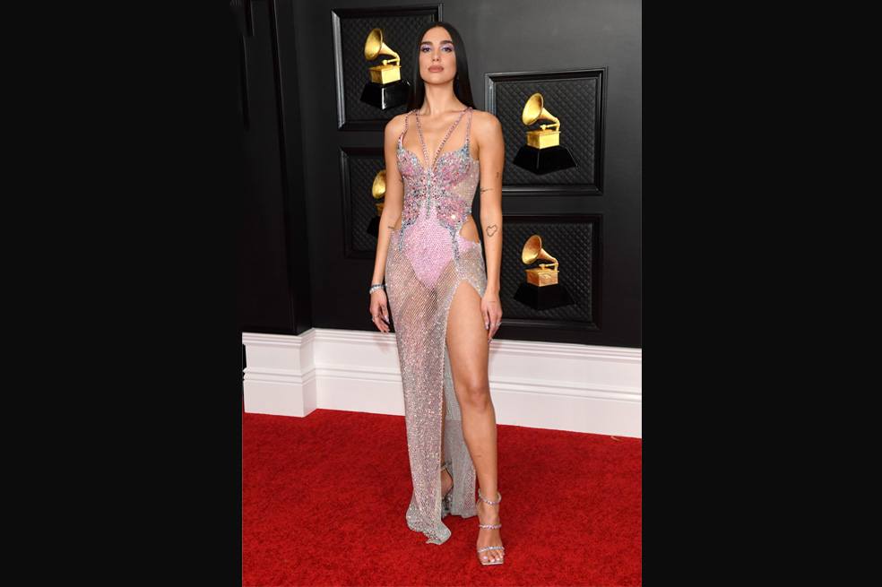 Grammy 2021: Los mejores 'looks' de la alfombra roja