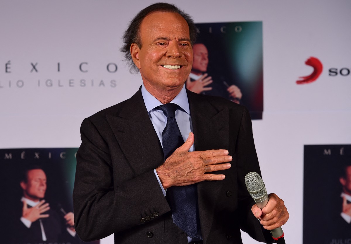 Julio Iglesias, el patriarca colonial