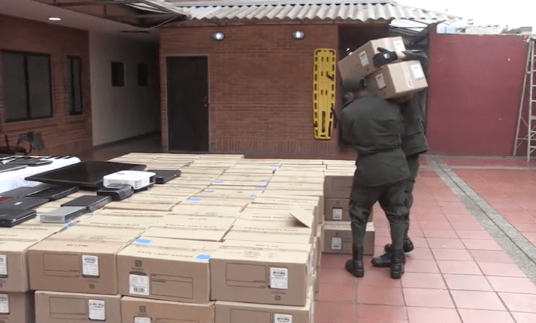 Frustran millonario robo a una bodega de libros, en Bogotá