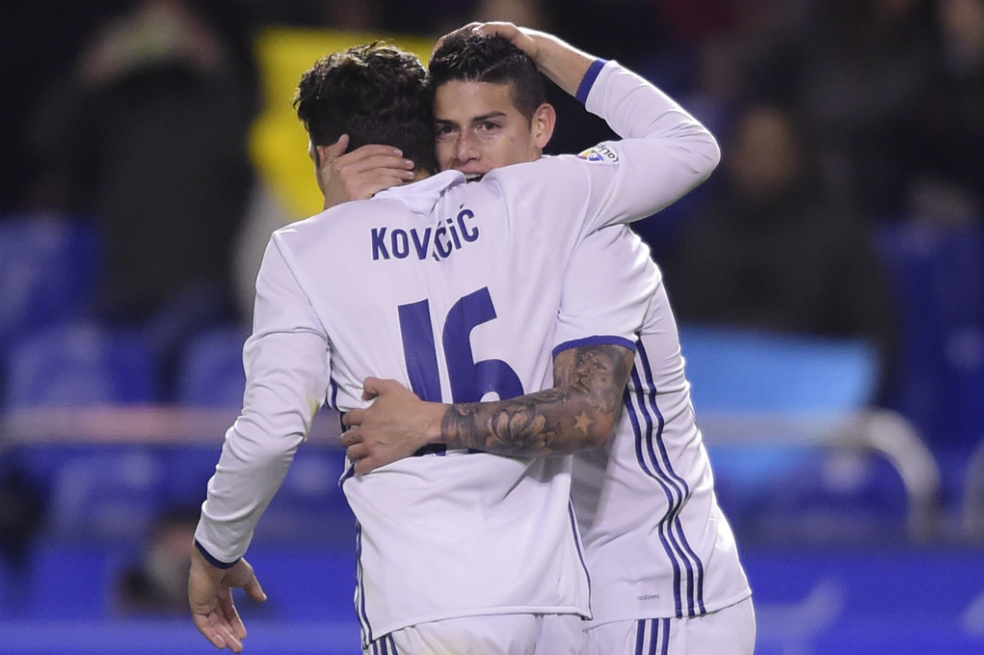 Dos tantos de James en goleada de Real Madrid sobre La Coruña