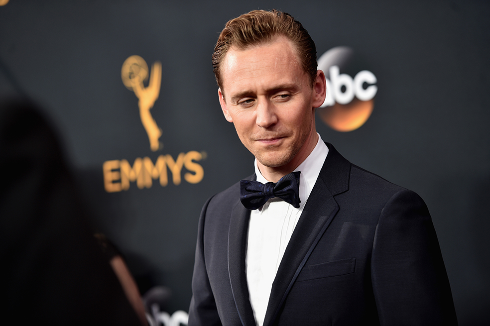 Por «petulante», productora no quiere a Tom Hiddleston como James Bond