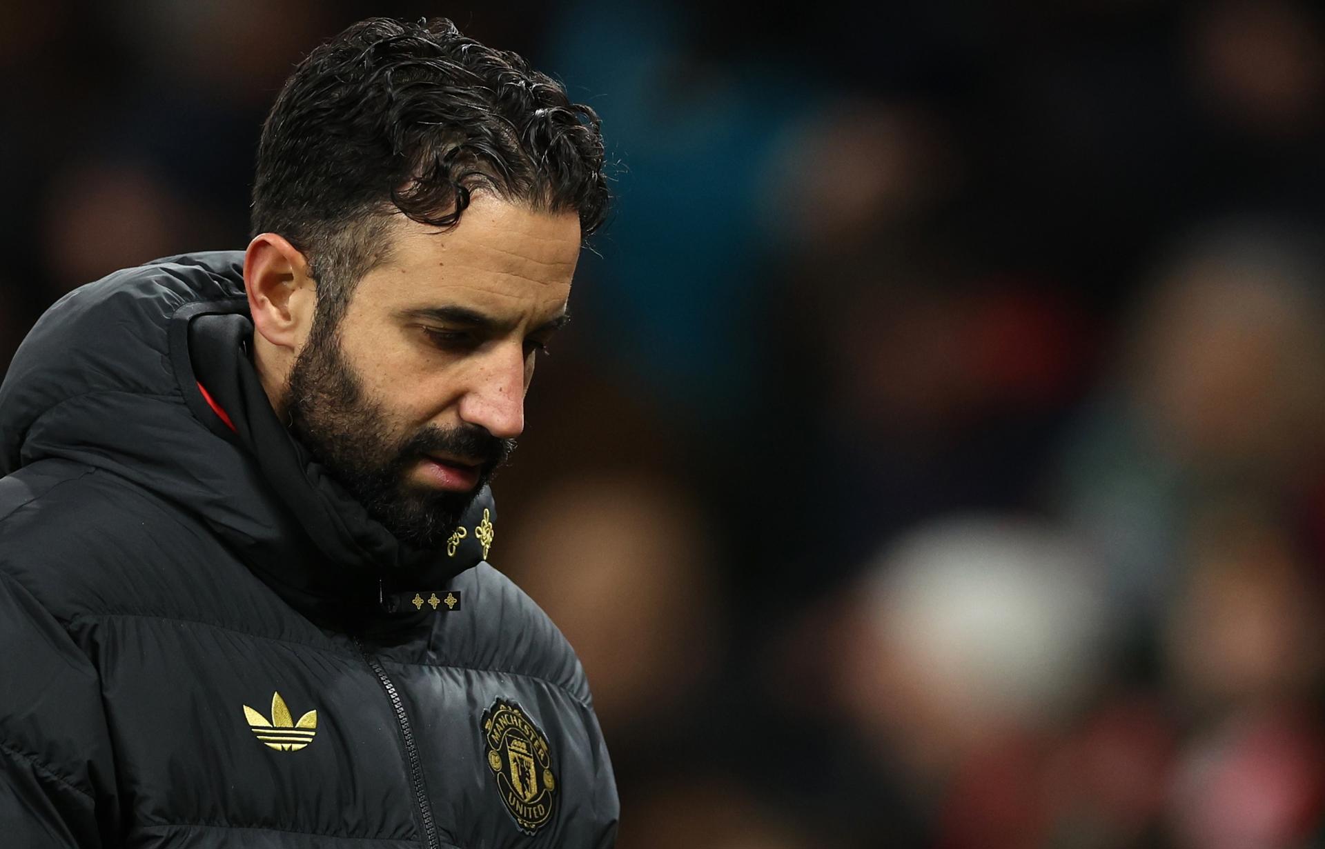 Manchester United no sale de su crisis: despidió a su DT, Ruben Amorim