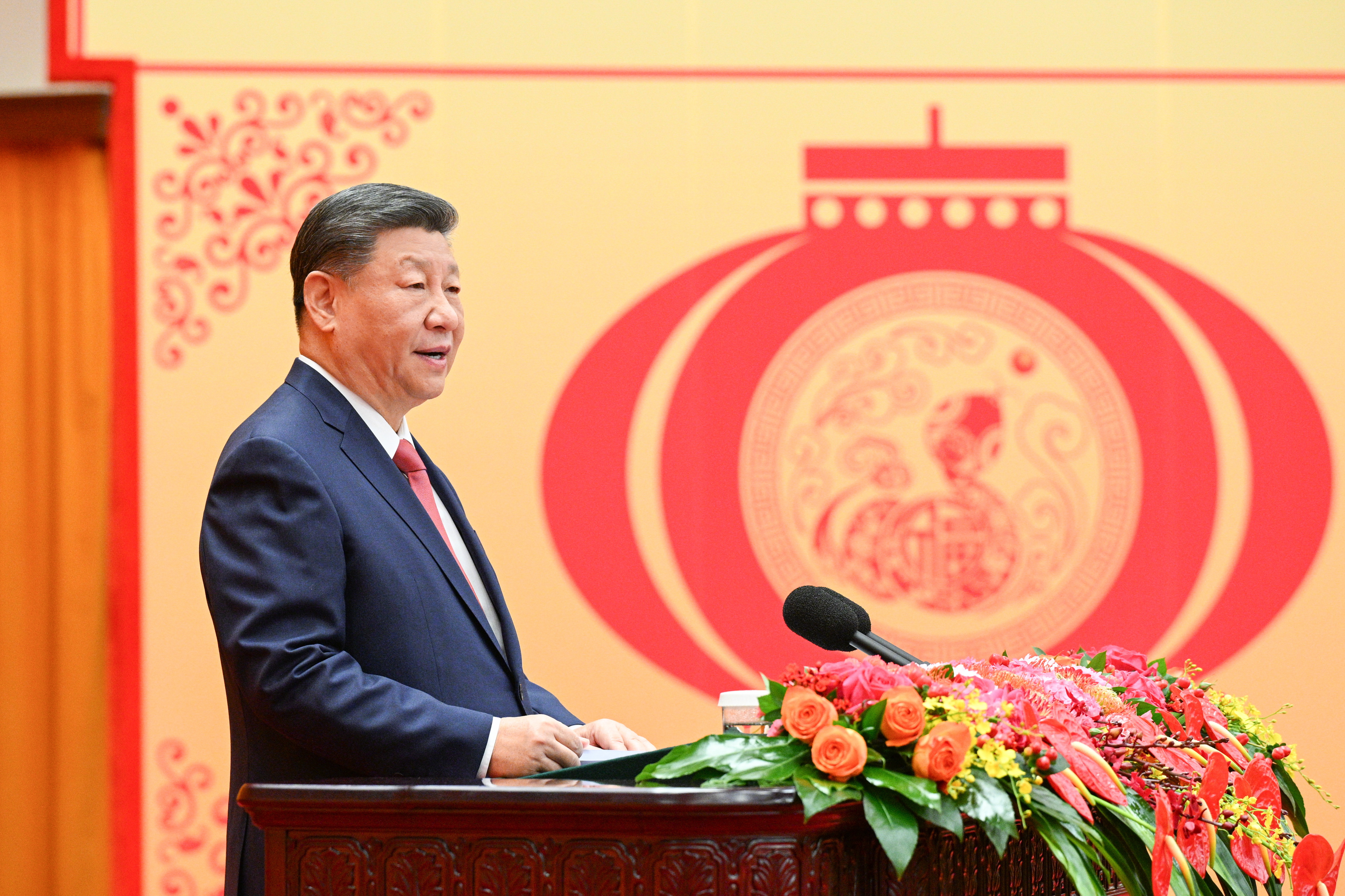 Beijing (China), 27/01/2025.- Chinese President Xi Jinping, also general secretary of the Communist Party of China (CPC) Central Committee and chairman of the Central Military Commission, delivers a speech at a high-level reception to ring in the Chinese New Year at the Great Hall of the People in Beijing, China, 27 January 2025. The CPC Central Committee and the State Council held the reception in Beijing on 27 January. EFE/EPA/XINHUA / LI XUEREN CHINA OUT / UK AND IRELAND OUT / MANDATORY CREDIT EDITORIAL USE ONLY