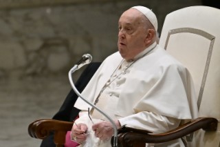 Papa Francisco, hospitalizado en Roma por bronquitis: así avanza su salud