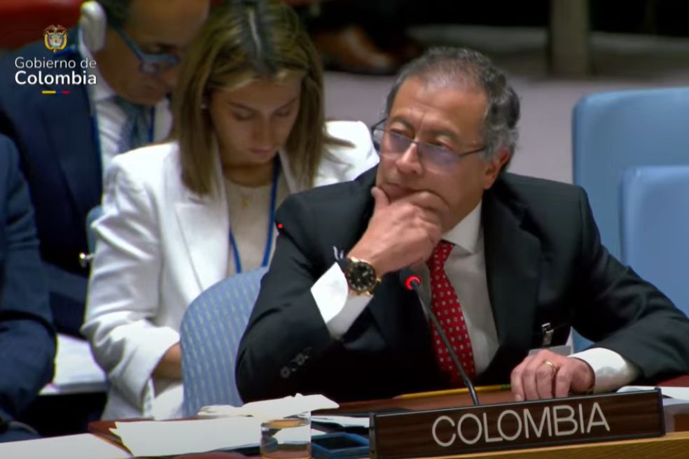 “Siguen encarcelados centenares de jóvenes que quisieron protestar”: Petro