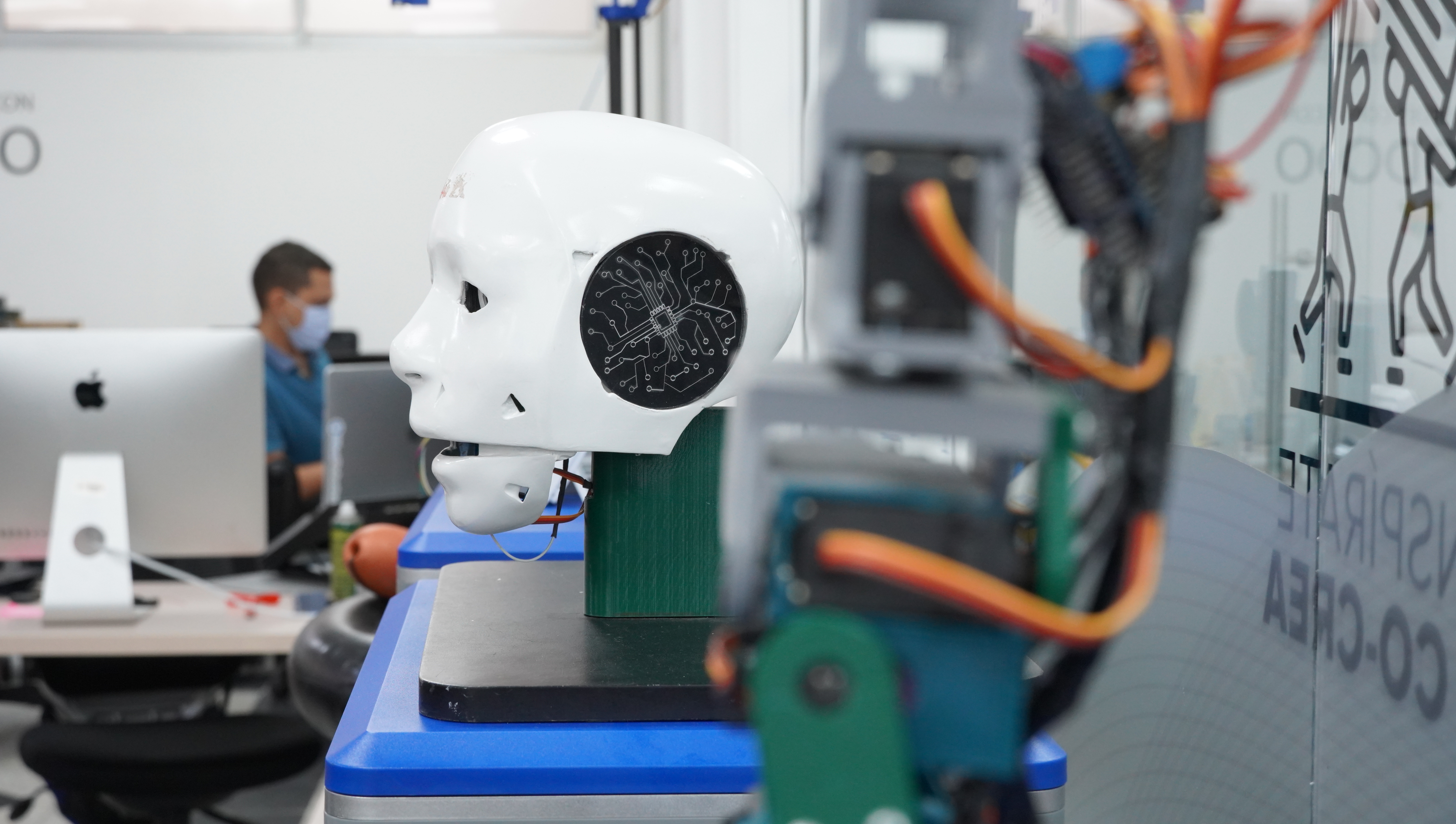 Robótica, inteligencia artificial, internet de las cosas y “big data” son las principales apuestas de MacondoLab, centro de crecimiento empresarial e innovación de Unisimón.