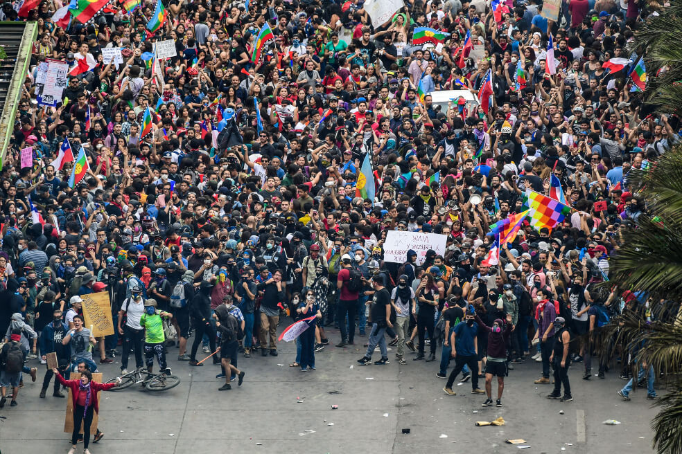 Chilenos irán a las urnas en 2020 para decidir cambios a Constitución de Pinochet