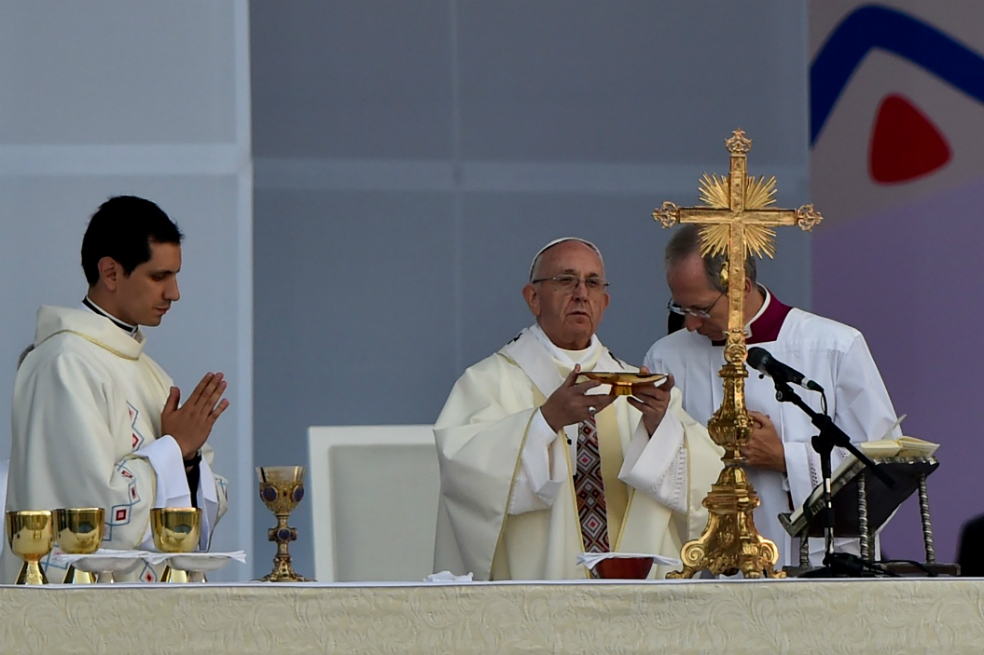 Las reacciones de famosos y políticos tras la misa campal del papa Francisco