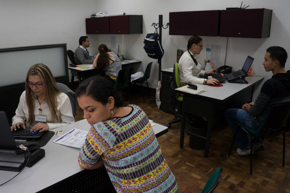 Plantean ajustar el monotributo y reformar la tarifa del registro mercantil