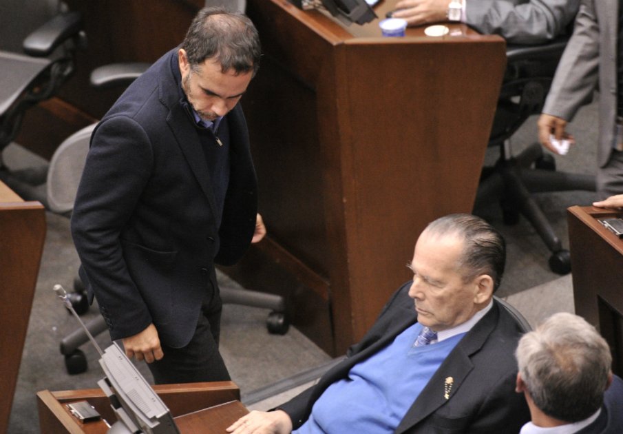 «Congreso demostró ser un legislativo retardatario»: Benedetti
