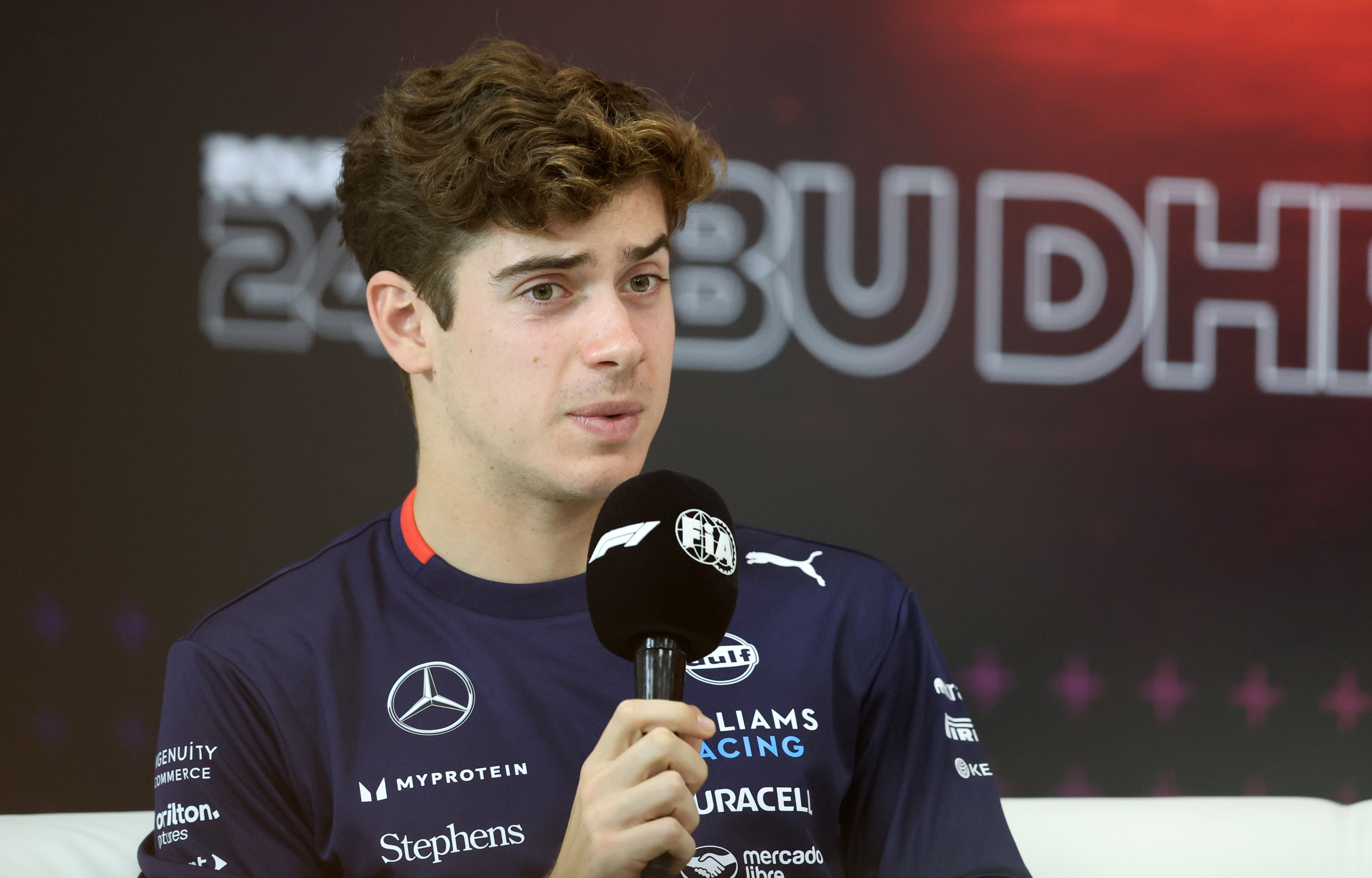 Abu Dhabi (United Arab Emirates), 05/12/2024.- Williams driver Franco Colapinto of Argentina attends a press conference ahead of the Formula One Abu Dhabi Grand Prix, in Abu Dhabi, United Arab Emirates, 05 December 2024. The 2024 Formula One Abu Dhabi Grand Prix will be held on the Yas Marina Circuit racetrack on 08 December. (Fórmula Uno, Emiratos Árabes Unidos) EFE/EPA/ALI HAIDER