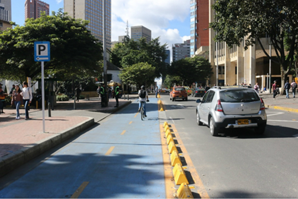 Carrera Séptima estrena ciclorruta que conecta con el centro histórico