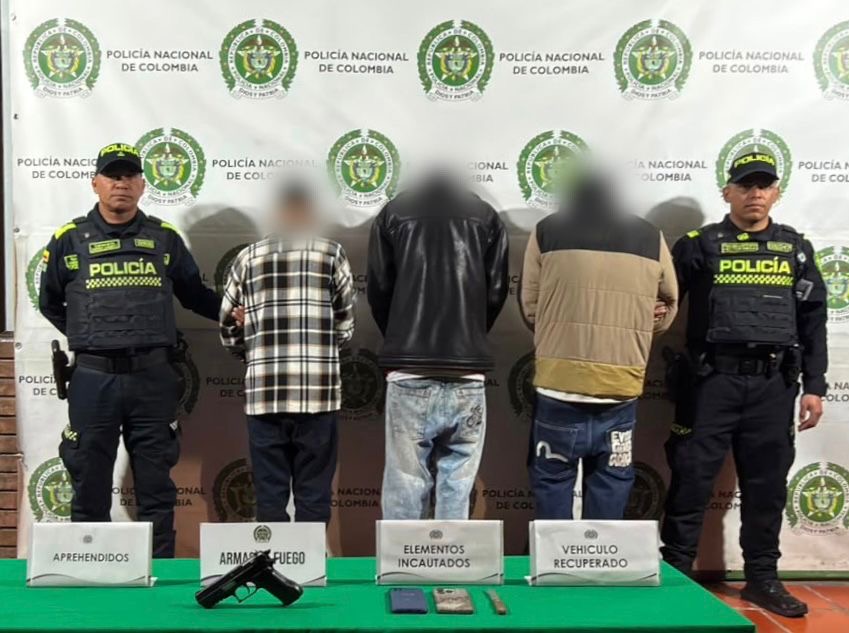Recién salidos de El Redentor, dos adolescentes cayeron tras robo de carro en Bogotá