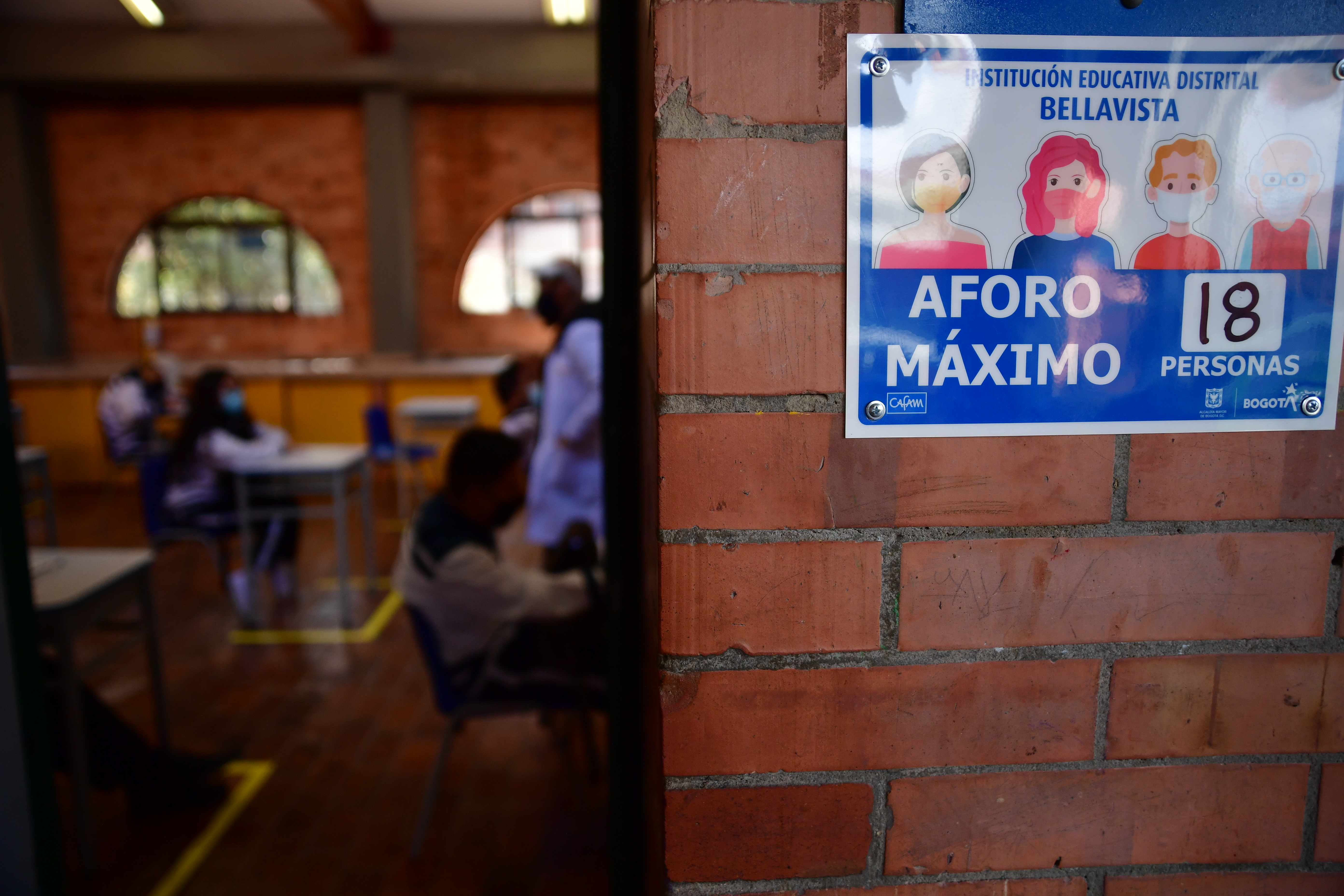 Seis contagiados de COVID-19 en colegio Distrital de Bogotá