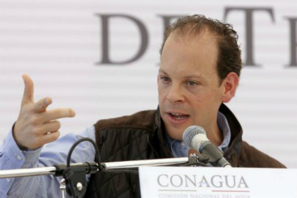 Funcionario mexicano se disculpa por usar helicóptero oficial para viaje con su familia