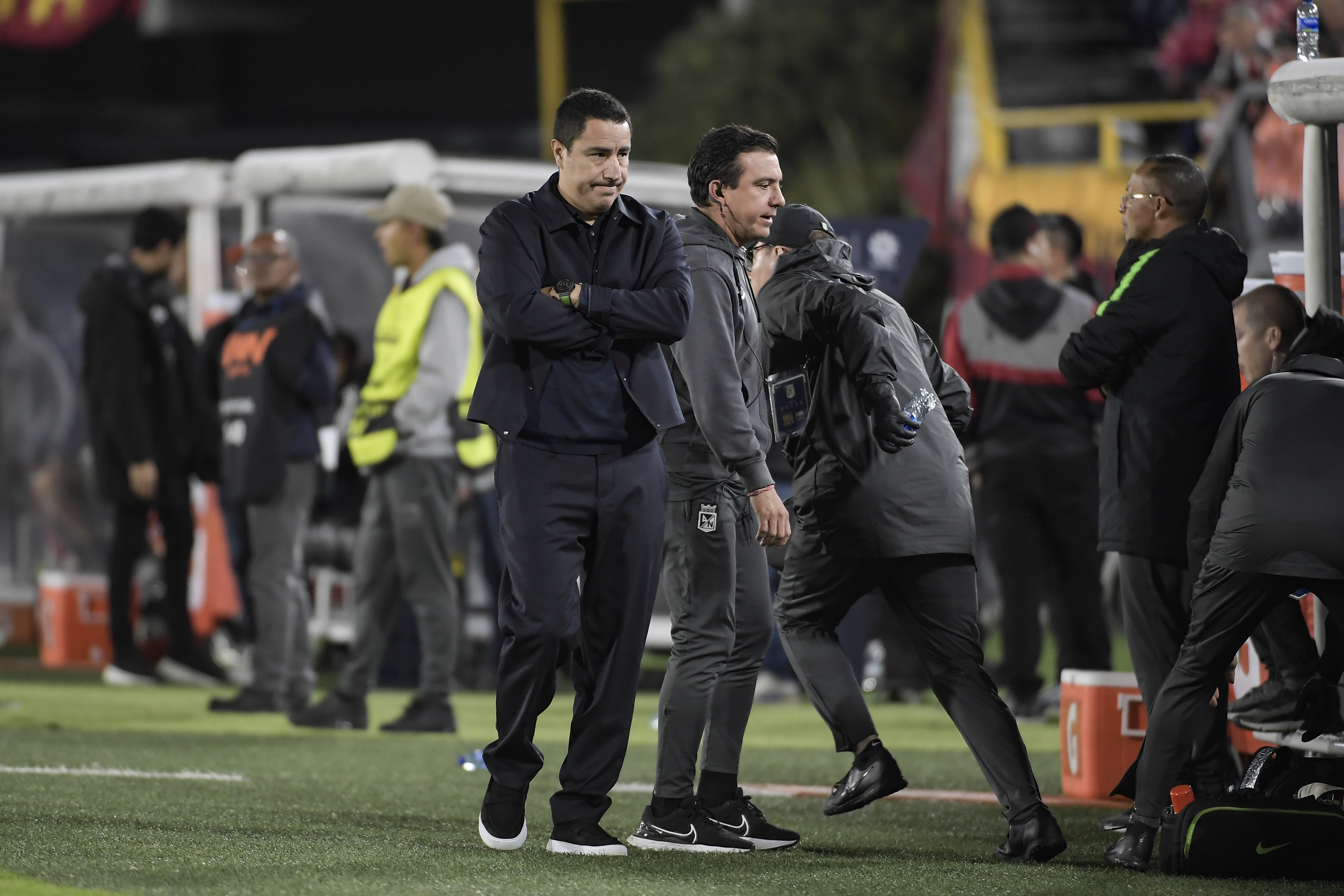Técnico de Atlético Nacional durante compromiso ante el Independiente Santa Fe por la fecha 6 de los cuadrangulares del segundo semestre en el Estadio El Campin