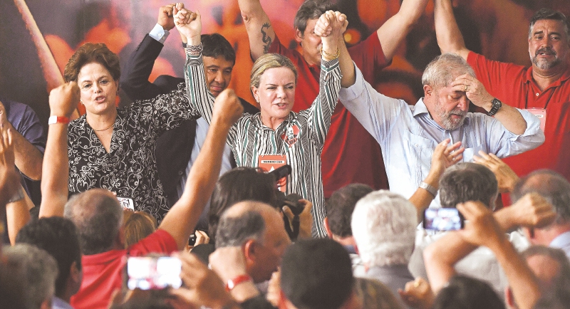 Democracia brasileña, al borde del abismo