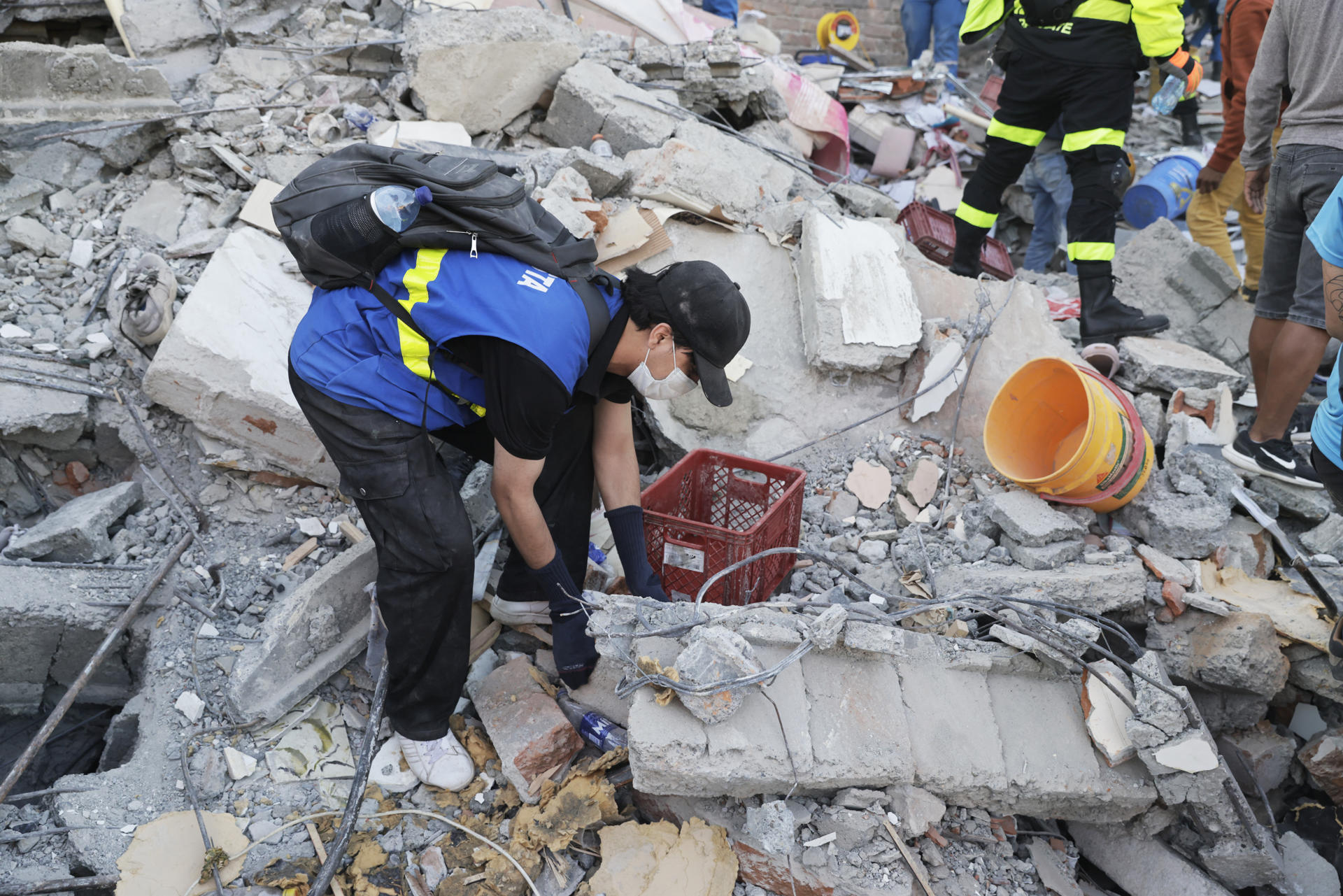 INS despliega equipo de respuesta inmediata en Buenaventura tras el terremoto