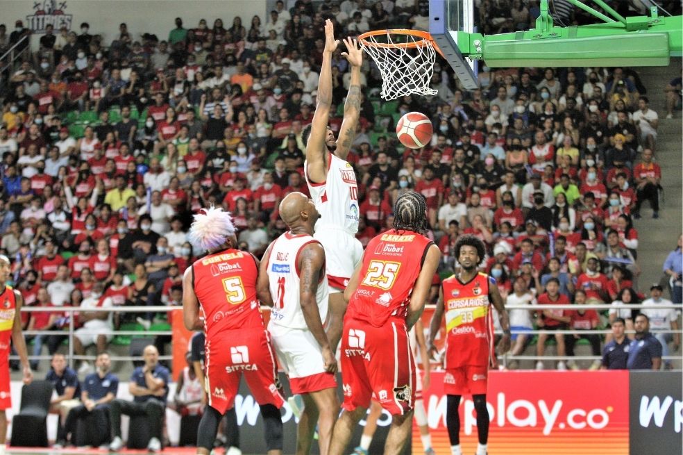 Los triunfos de Titanes y Caribbean Storm y el resumen de la primera fecha