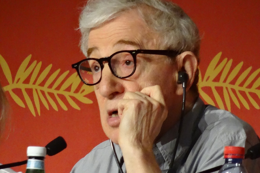 “Haré cine hasta que los tontos dejen de apoyarme”: Woody Allen
