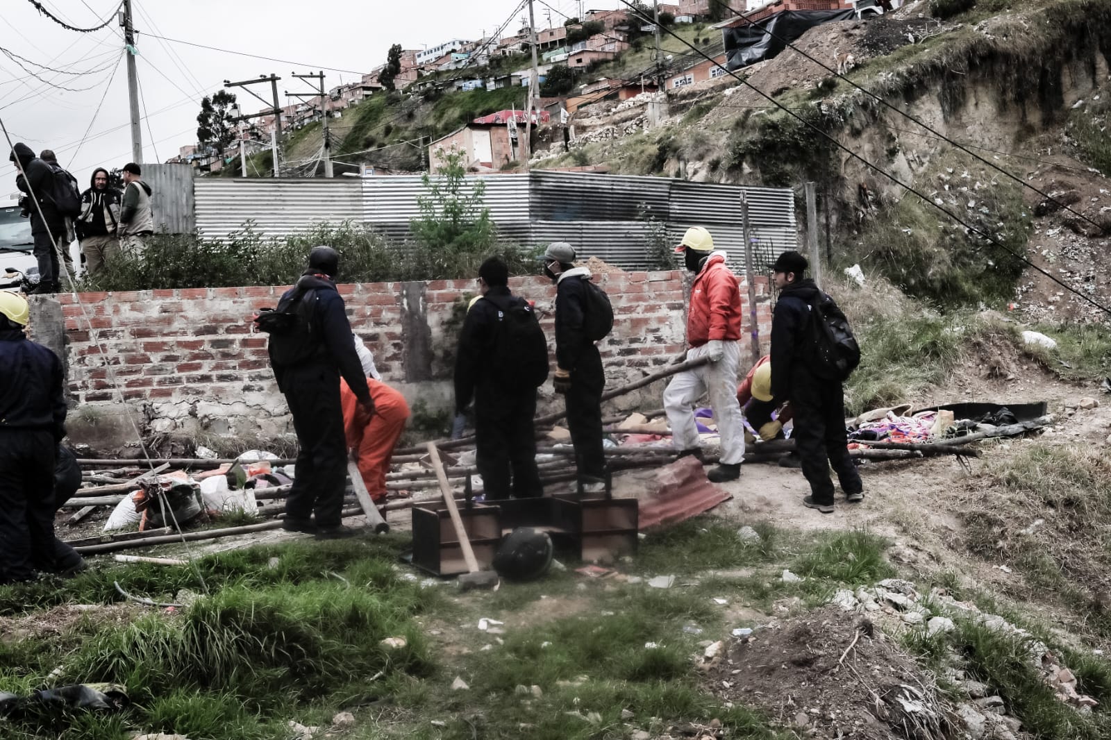 Capturan a presuntos integrantes de Los Niches, banda de tierreros de Brisas del Diamante