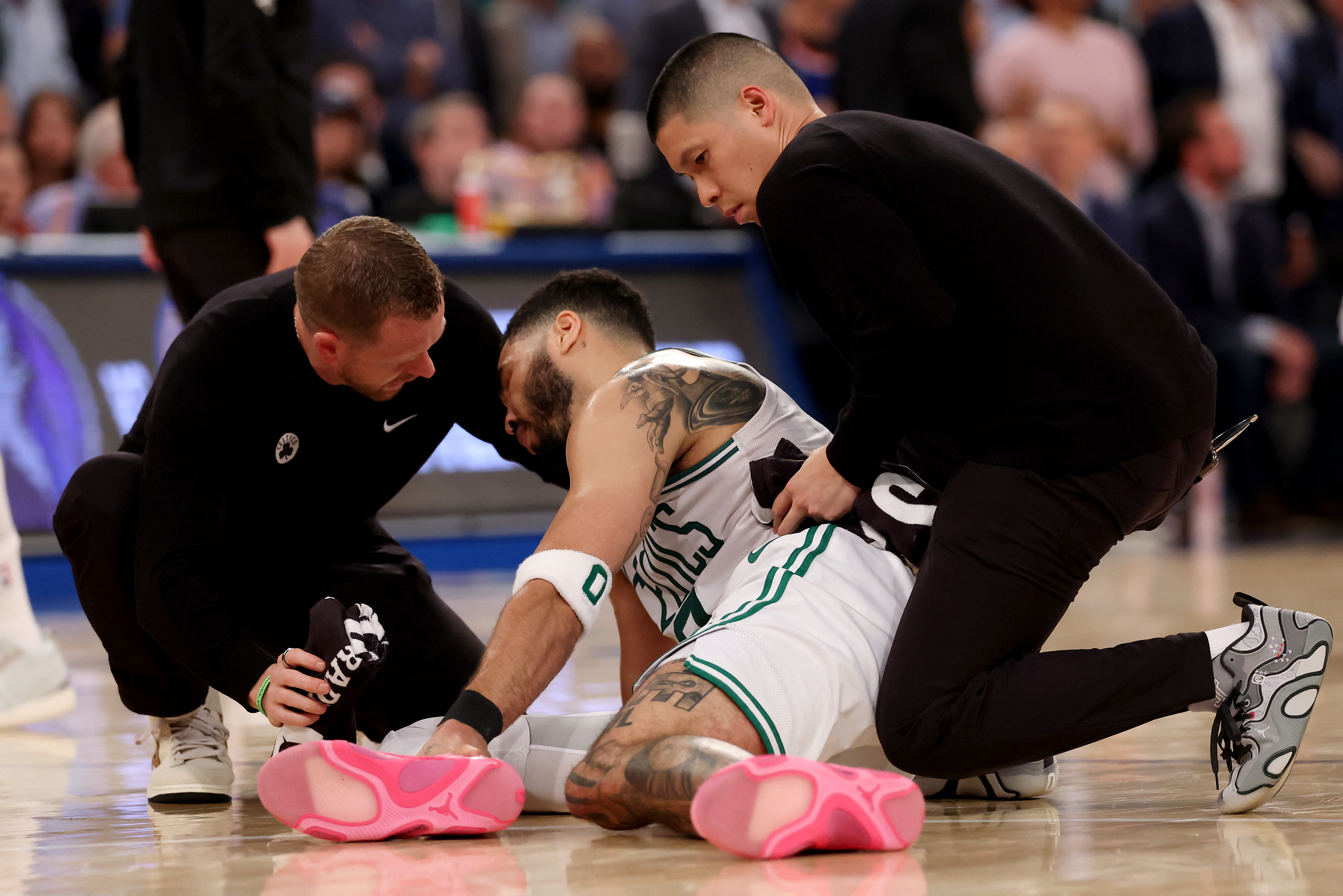 Duro golpe para los Boston Celtics: Jayson Tatum se rompió el tendón de Aquiles