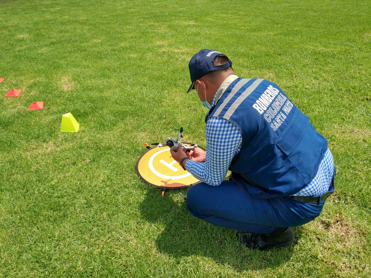 Se espera que a partir del 7 de diciembre se hagan capacitaciones de manejo de drones con la Policía.