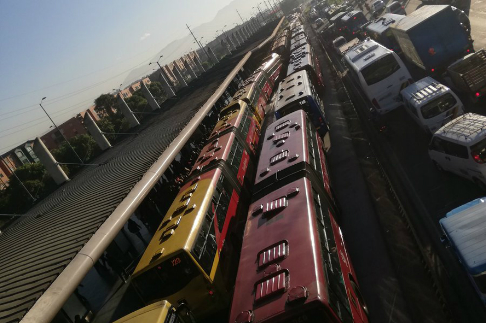 Estación Banderas de TM colapsó por bloqueos, que fueron disueltos por el Esmad
