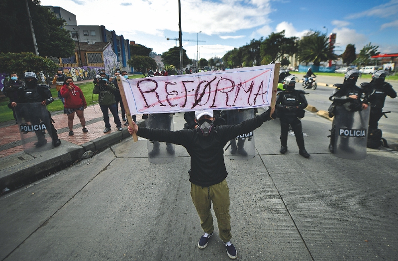 La reforma que fue retirada por el Gobierno fue el motor que impulsó la primera convocatoria del paro nacional.
