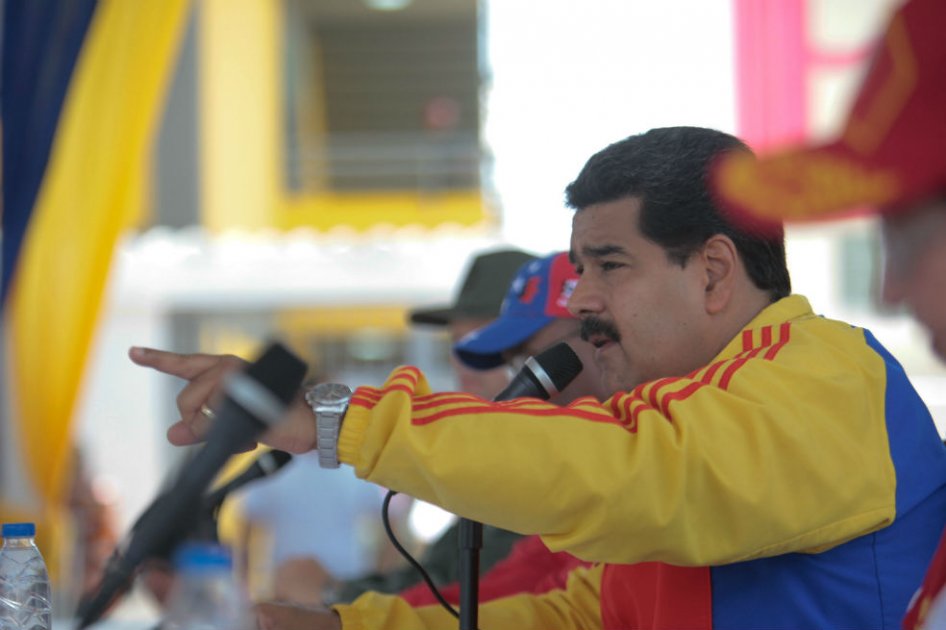Maduro nombra nuevos ministros de Comunicación, Deportes y Mujer