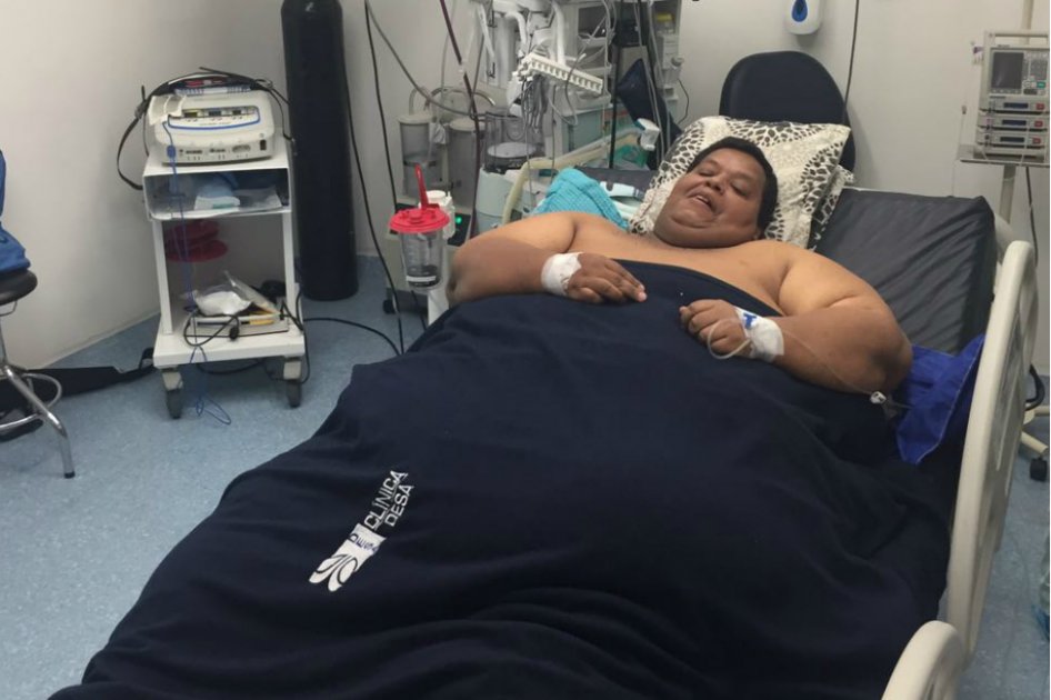 Exitosa implantación de balón gástrico al hombre más obeso del país