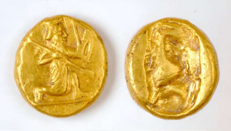 Arqueólogos hallan tesoro de monedas de oro de 2.400 años de antigüedad en Turquía