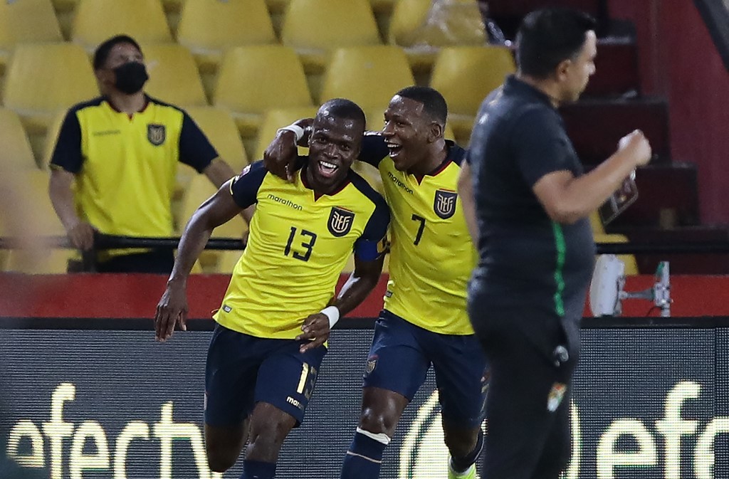 Ecuador goleó a Bolivia y superó a Uruguay en la eliminatoria