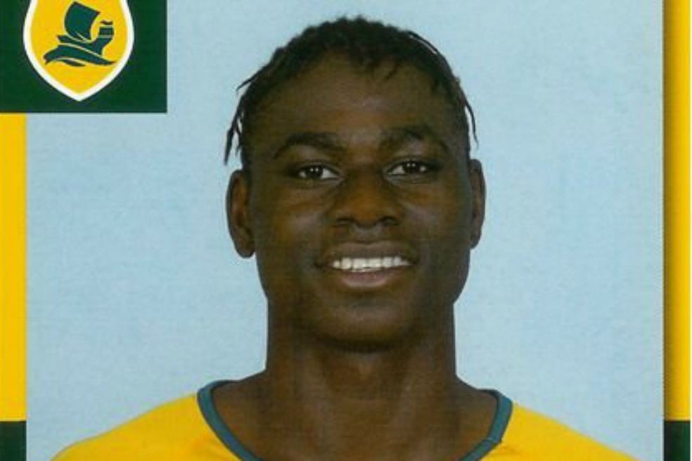 El futbolista de Gabón mintió sobre su edad cuando comenzó su carrera como futbolista. / @FreddhyKoula