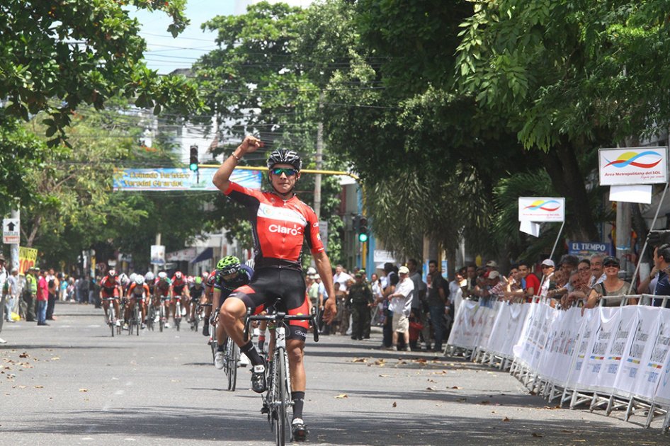 Fernando Gaviria, pedalista colombiano de Coldeportes Claro.