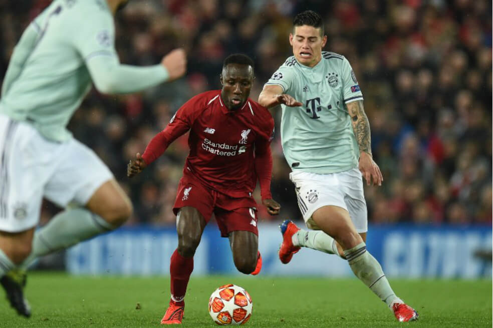 James, titular en empate del Bayern ante Liverpool en la Champions