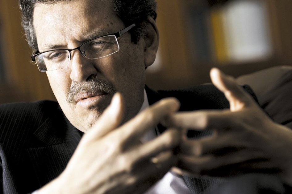 Veinte años detrás de la Constitucional