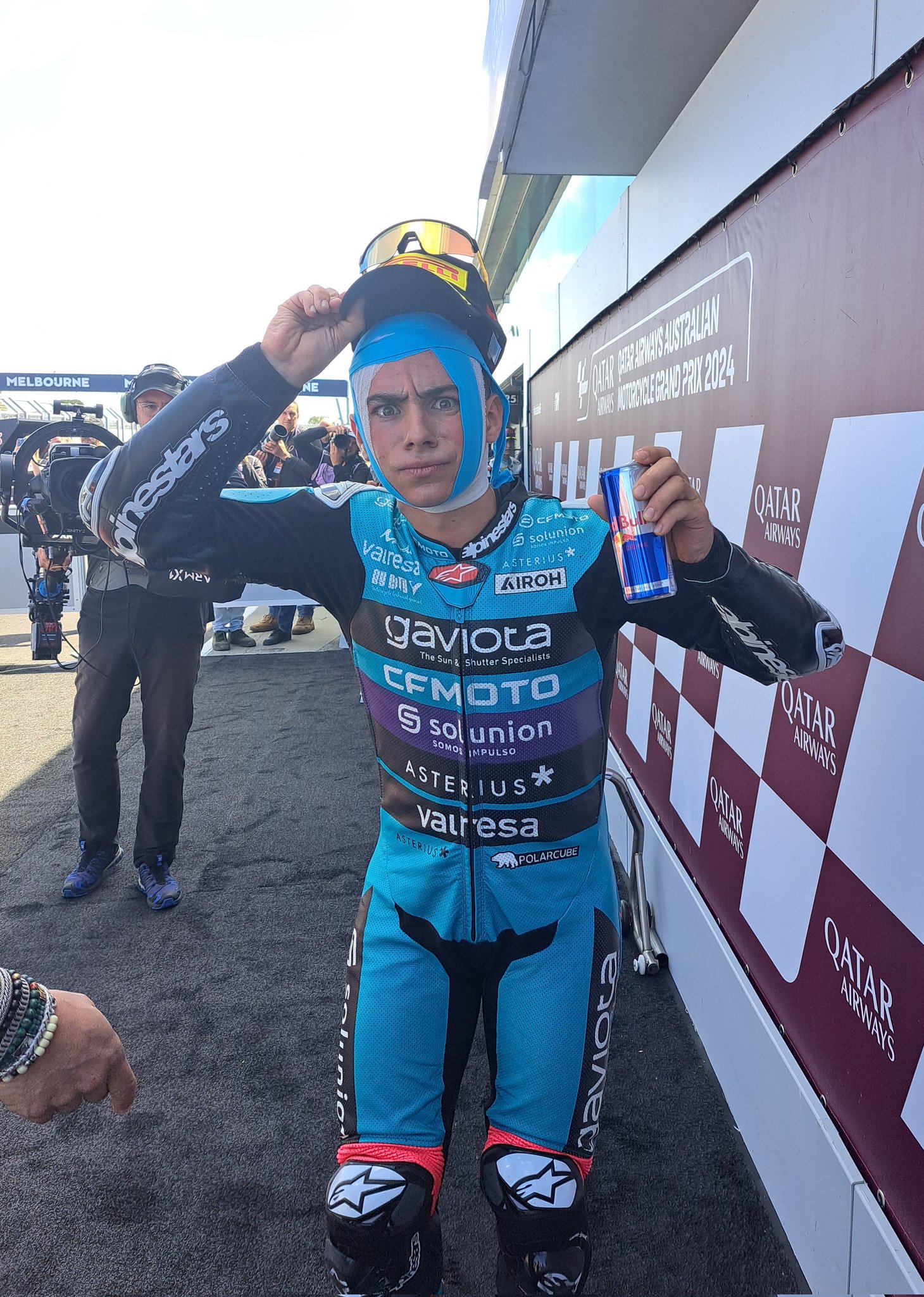 David Alonso ganó en Australia y se puso al nivel de Valentino Rossi