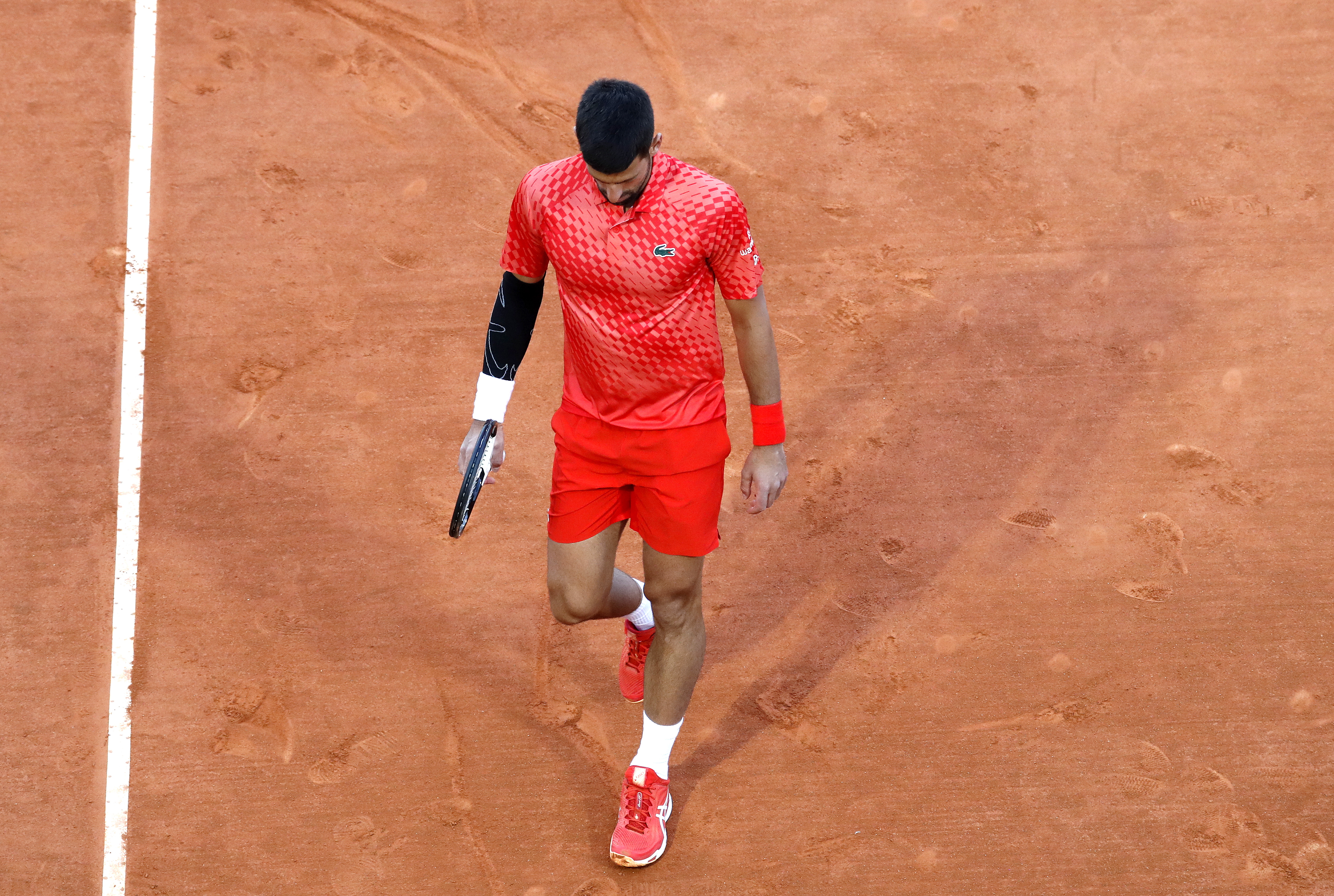 Djokovic cayó en octavos en Montecarlo, Tsitsipas eliminó a Jarry