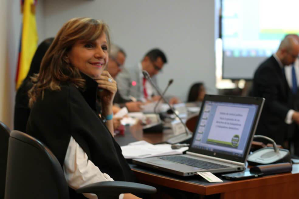 Cámara todavía no le devuelve la curul a Ángela María Robledo