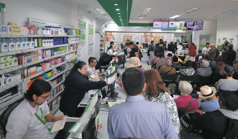 Nueva decisión de Minsalud cambia otra vez las reglas para abrir y trasladar droguerías