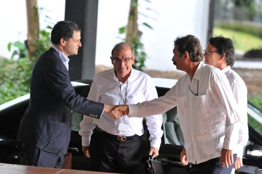 Gobierno y Farc reanudan diálogos el próximo 23 de abril