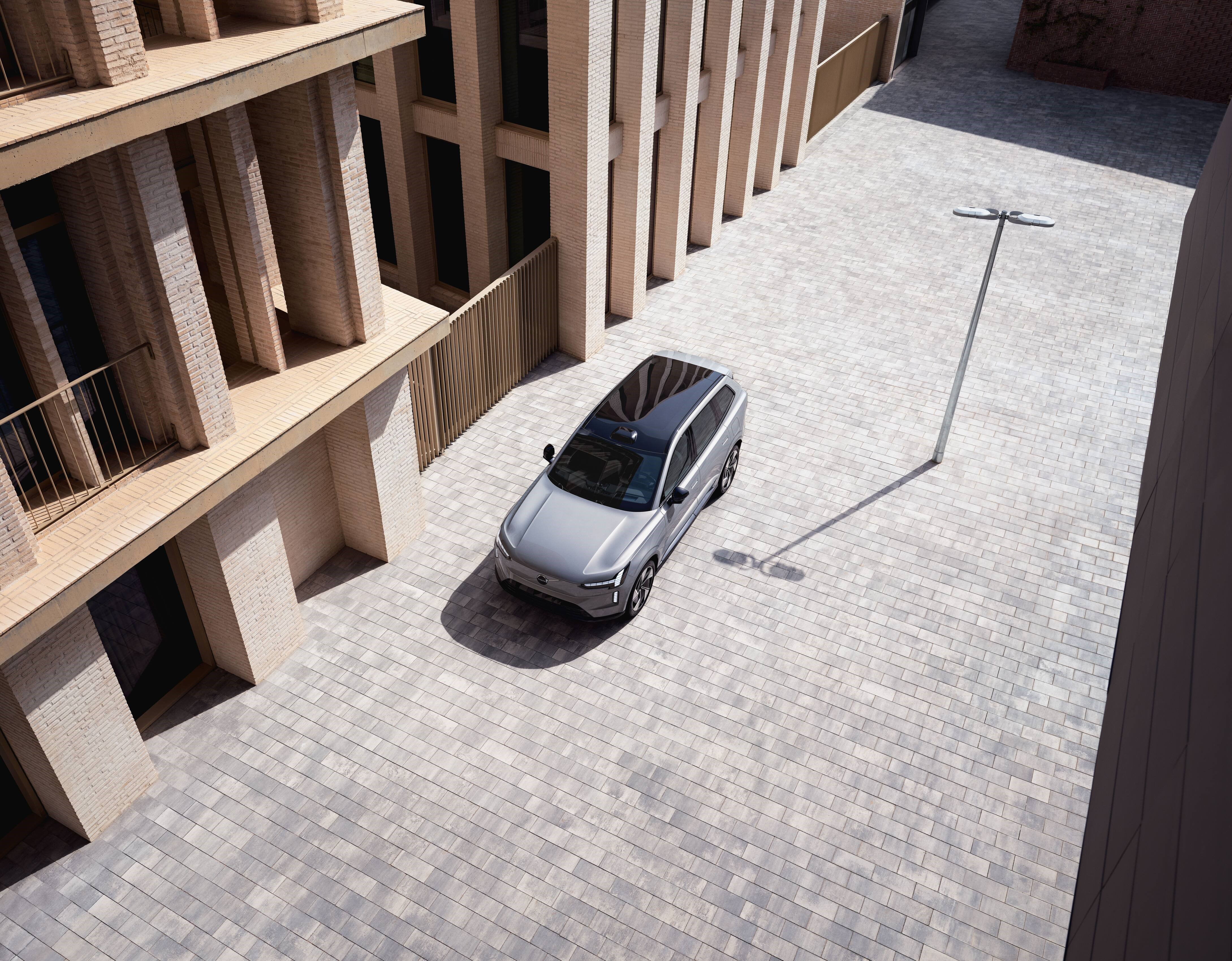 El Volvo EX90 se actualiza: ¿qué novedades trae su última versión?