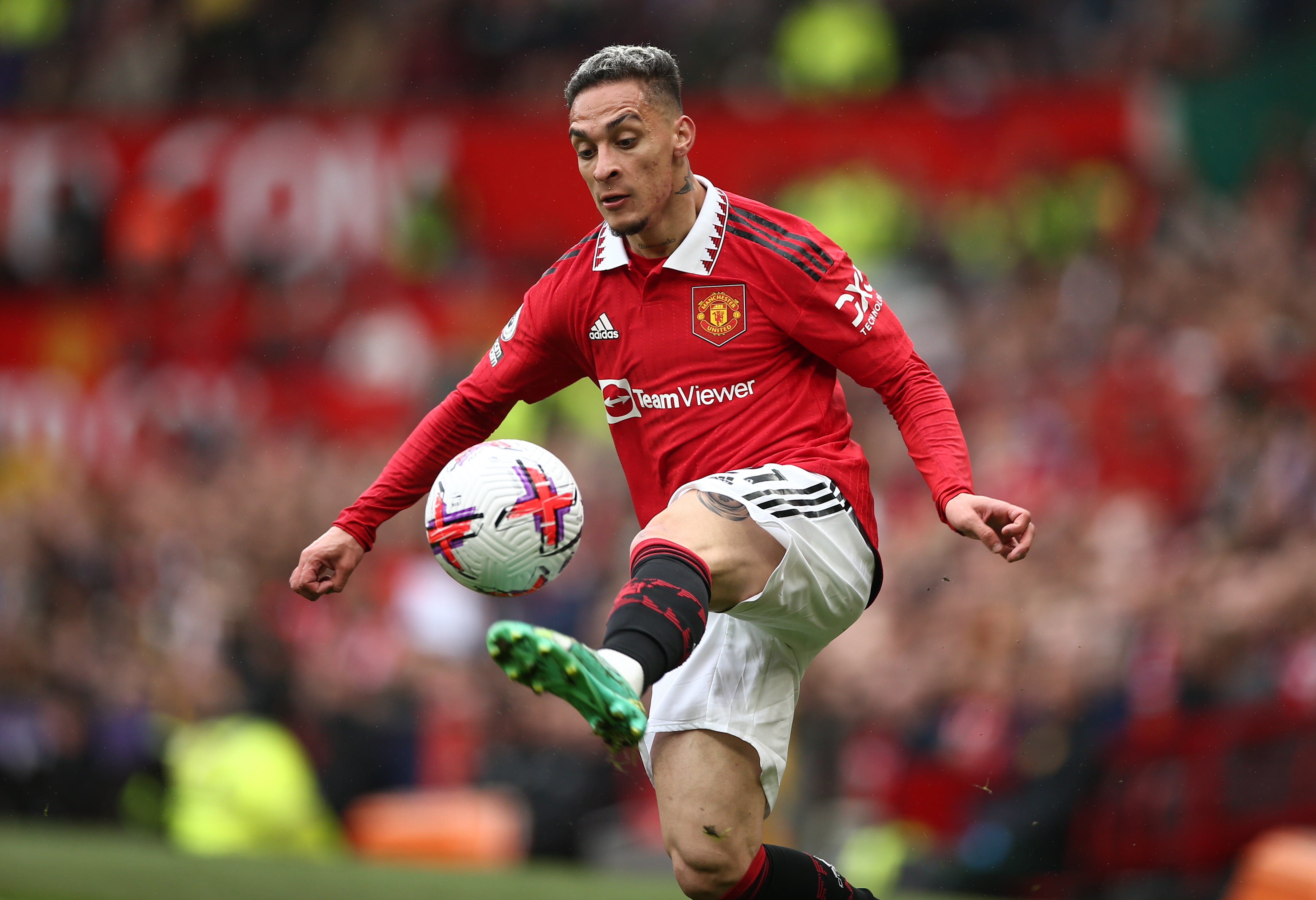 Manchester United reintegró a Antony, tras ser acusado de violencia de género