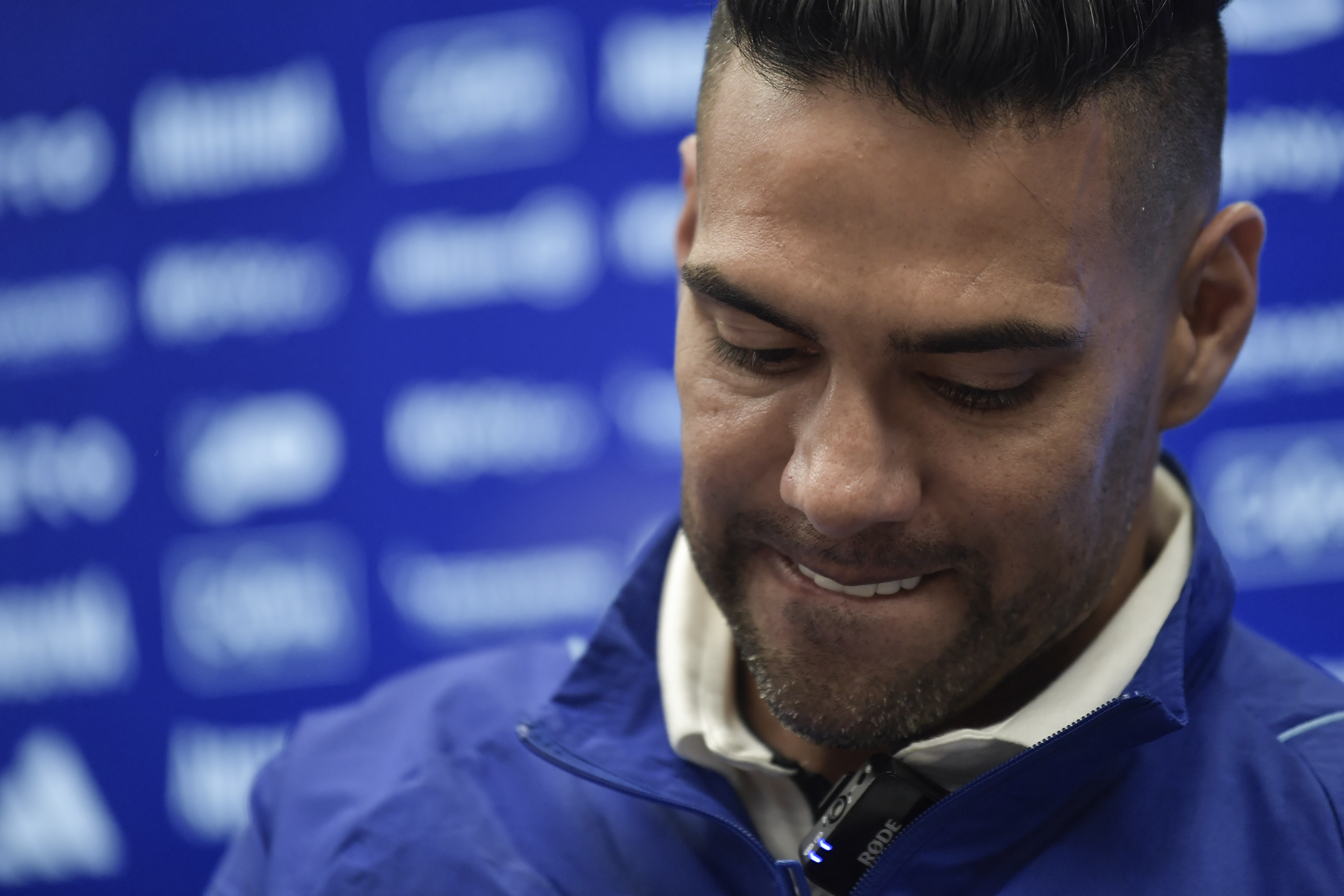 Presentación del nuevo jugador de Millonarios en el estadio El Campin de Bogotá