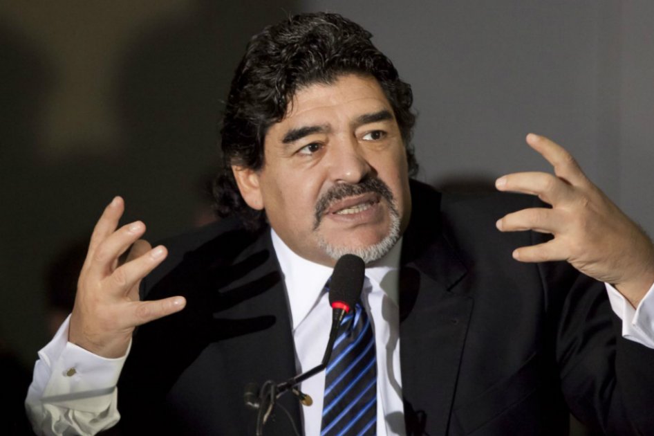 «Hay muchos sobornos en la FIFA»: Maradona
