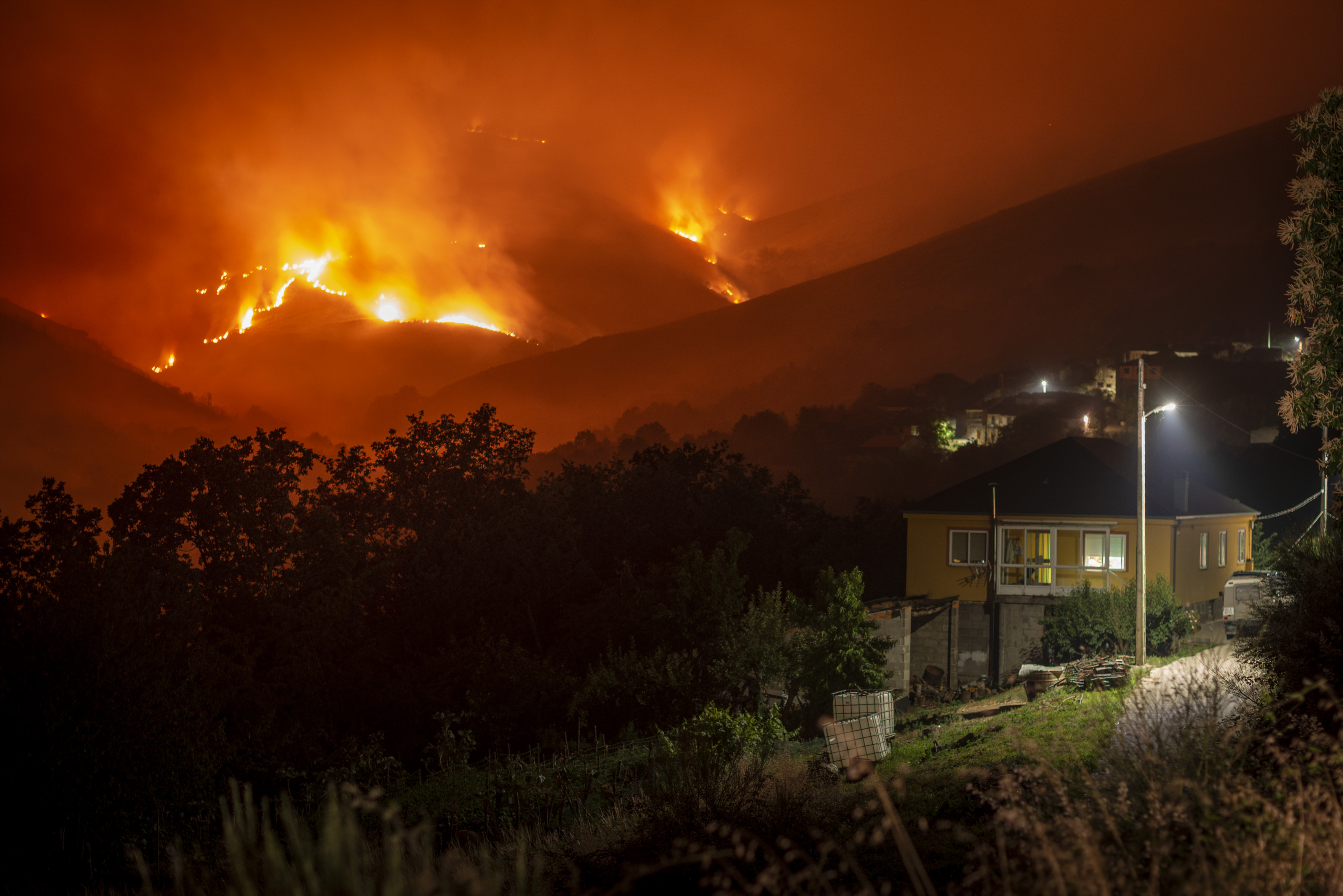 Ola de calor en Europa: incendios azotan España, Portugal, Francia y Grecia